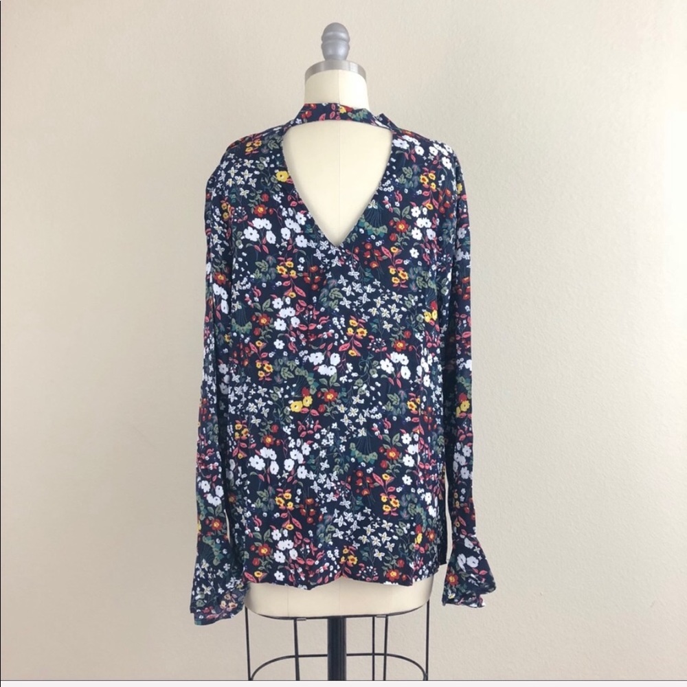 Navy Floral Tie Neck Blouse - Picture 3 of 6